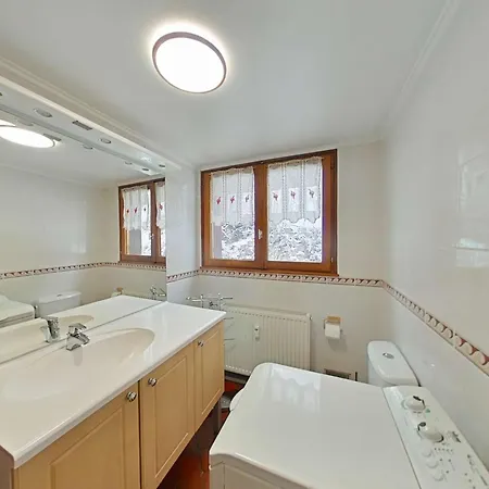 2 Pers. Proche Centre Parking Inclus - Fr-1-241-263 Le Grand-Bornand